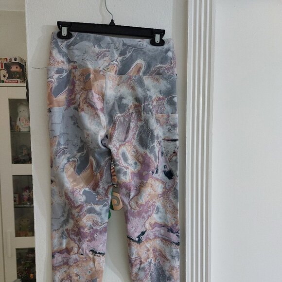 Tahari Sport Tights Comfort Stretch Best Exercise Must Have On MEDIUM - Picture 10 of 15